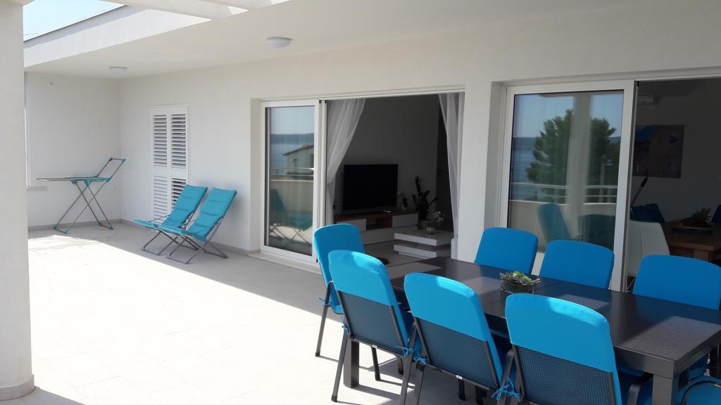 Villa-Apartments Karmel Kaštela Exteriör bild