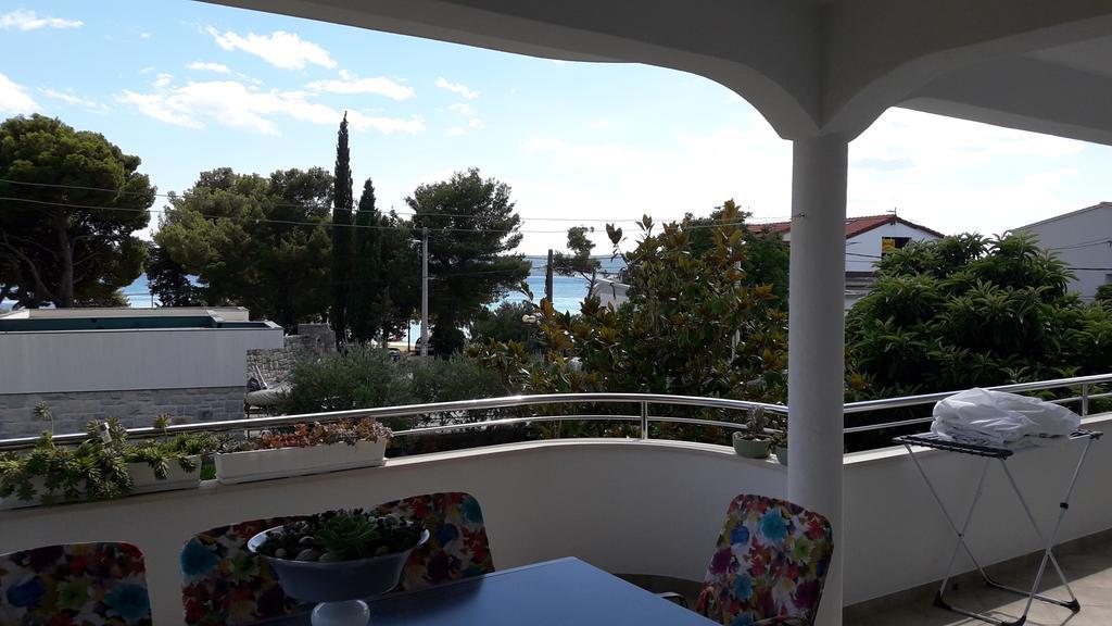 Villa-Apartments Karmel Kaštela Exteriör bild